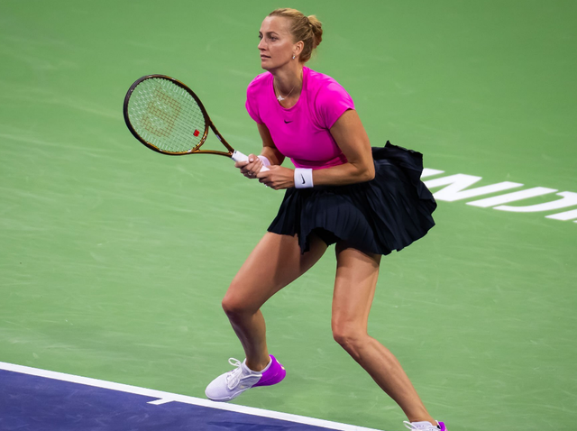 star sports-科维托娃重返赛场，比赛局势复杂首场状态出色，雄鹿观众沸腾！观众掌声雷动-star sports