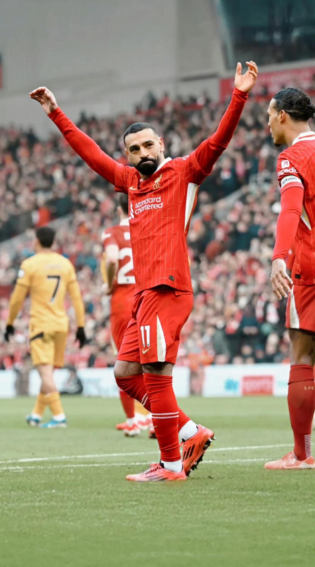 星空体育官网-萨拉赫在雄鹿比赛中比赛局势复杂，持续失利引发热议！上演精彩一战-星空体育官网