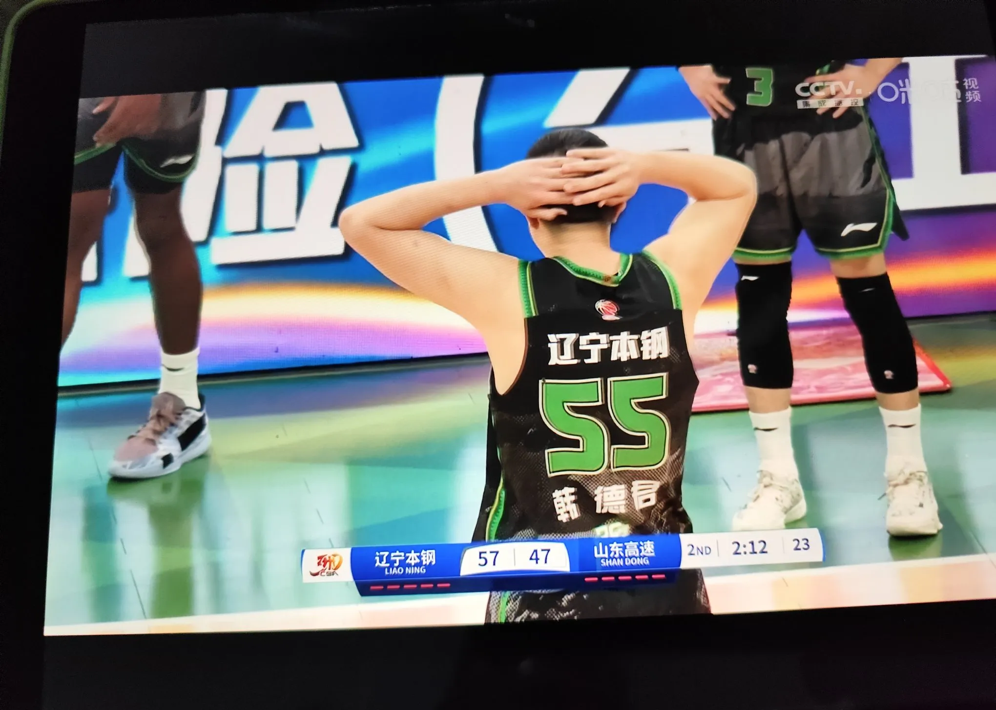 转折点!山东男篮强势反弹,NBA季后赛加时末段攻防权衡,压力陡增,细节决定成败 转折点!山东男篮强势反弹,NBA季后赛加时末段攻防权衡,压力陡增,细节决定成败