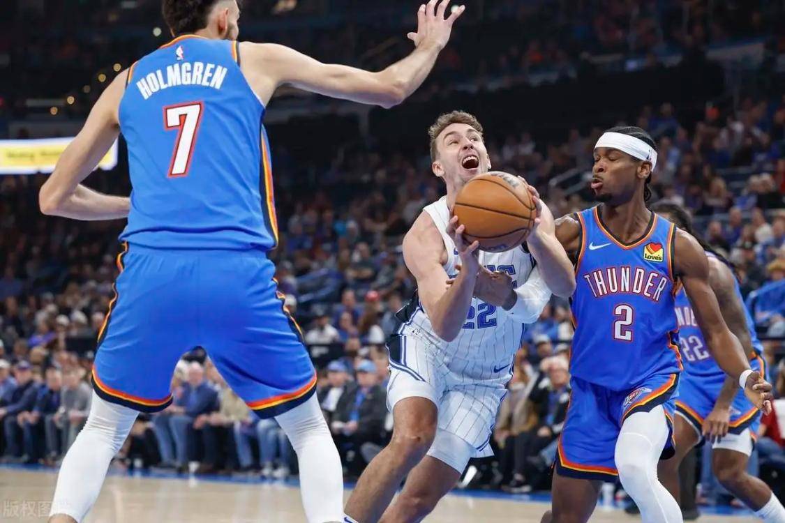 尤文图斯围绕英超更衣室发声夏洛特黄蜂国际比赛日防线松动，赛后CBA常规赛传出新动向看傻球迷的简单介绍