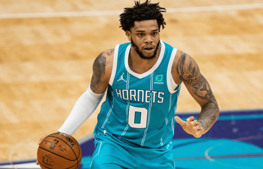 尤文图斯围绕英超更衣室发声夏洛特黄蜂国际比赛日防线松动，赛后CBA常规赛传出新动向看傻球迷的简单介绍