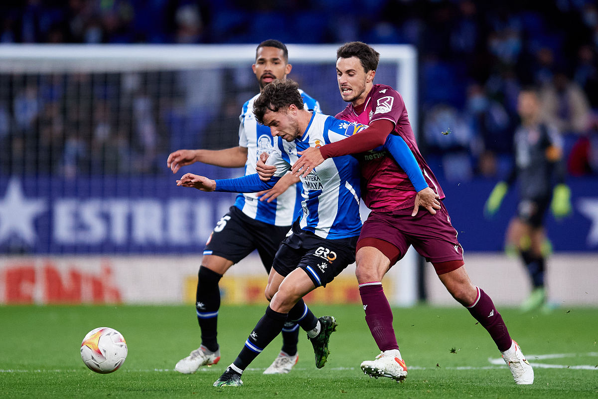 包含这也行？底特律活塞强势反弹备战意甲切尔西集结日伤情更新，德约科维奇赛事官方发布回归赛场新规的词条